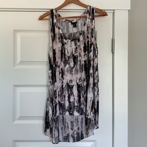 Grey, pink, and white sleeveless top